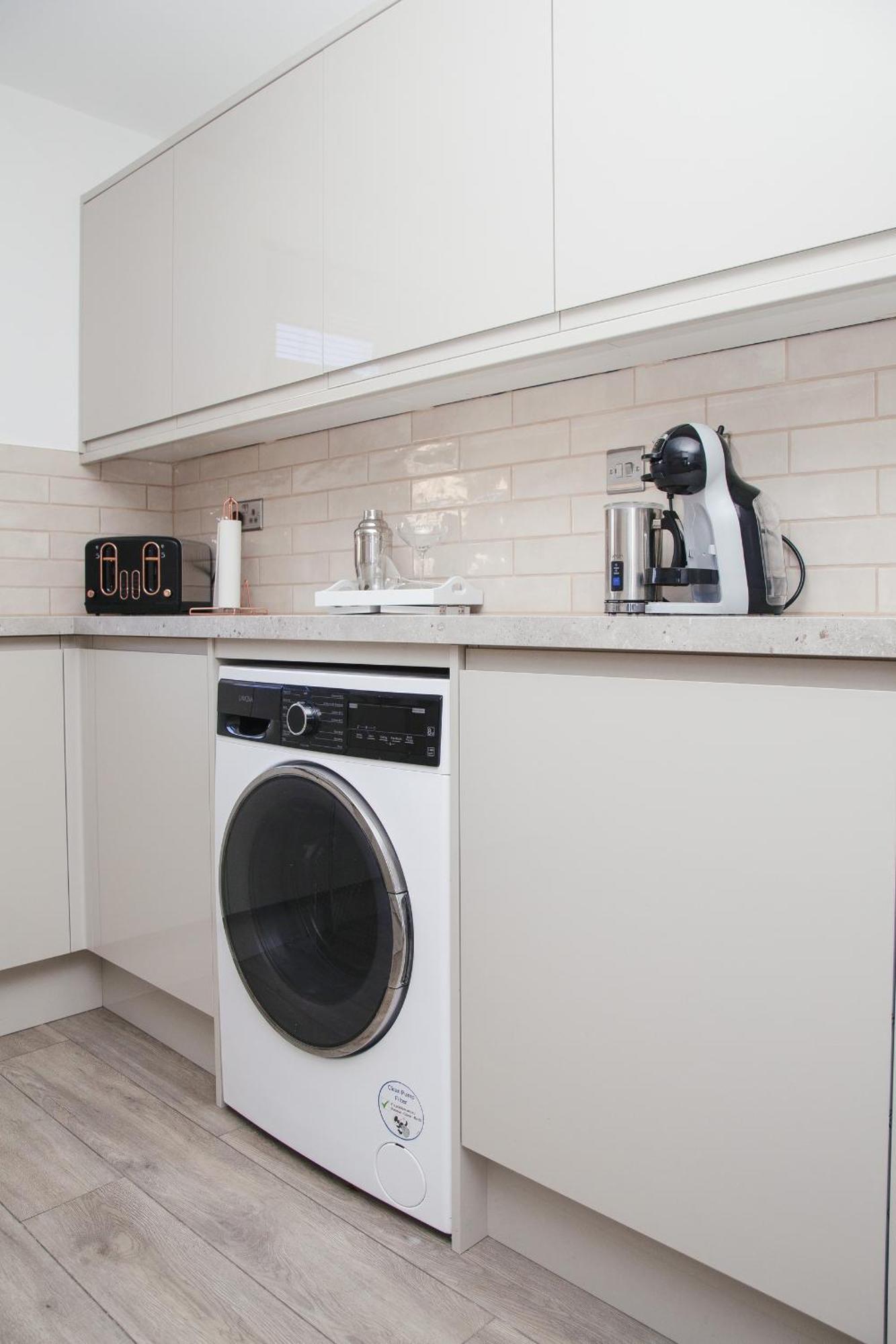 Vakantiehuis Entire House, 2 Bedrooms - Private With Free Parking In Oxford