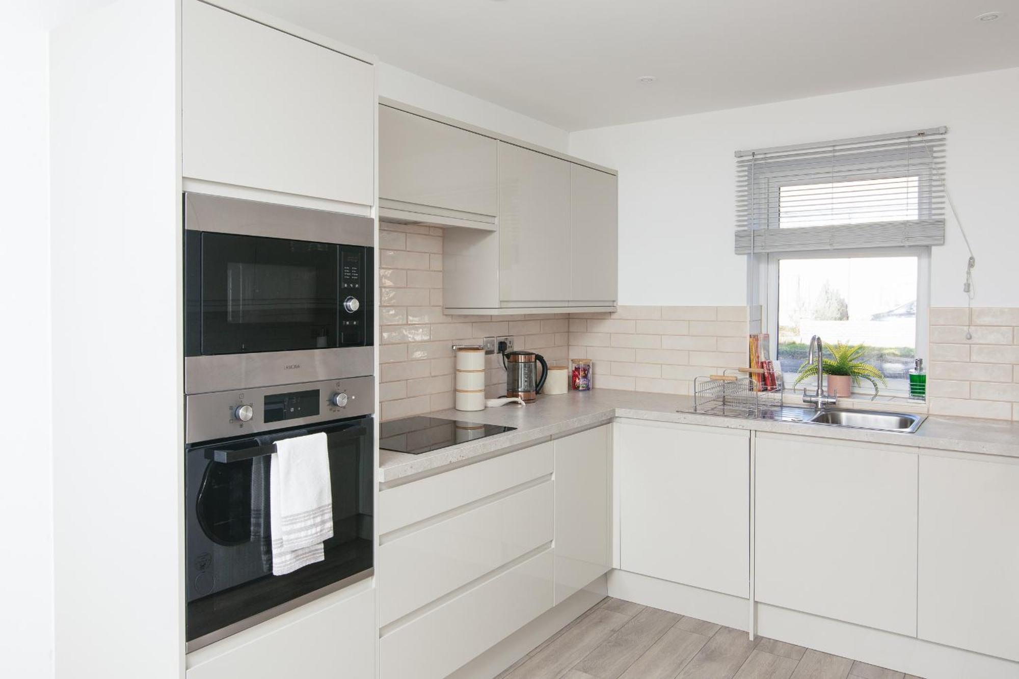 Vakantiehuis Entire House, 2 Bedrooms - Private With Free Parking In Oxford